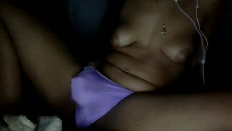 Yasmine Bank online show from 10.28.25