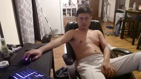 yawnimhorny online show from 04.13.26