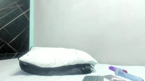 yaya____ online show from 01.14.25