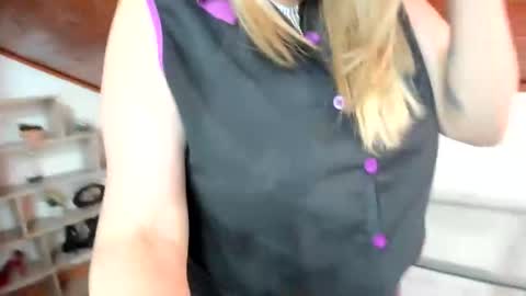 Snapshot of yayita_mature chatting on 05.12.26 yayita online show from 05.12.26