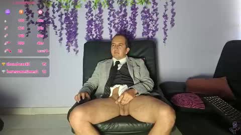 Snapshot of yazfore chatting on 02.11.26 Hazzan online show from 02.11.26