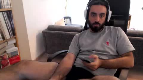 yeeaahoo online show from 10.14.25