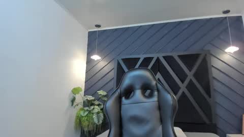 YEIKO ROMERO online show from 02.27.25