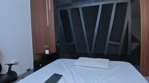 YEIKO ROMERO online show from 03.03.25