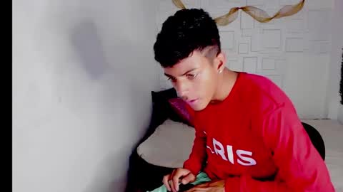 yeison_77 online show from 12.10.24