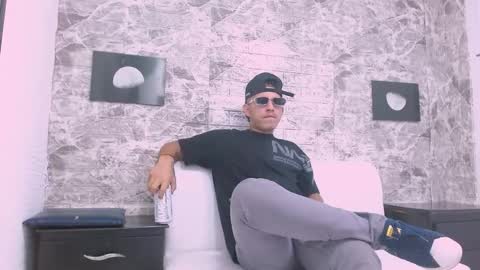 Yeison online show from 11.08.25