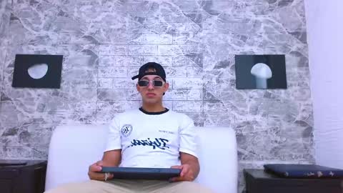 Yeison online show from 11.12.25