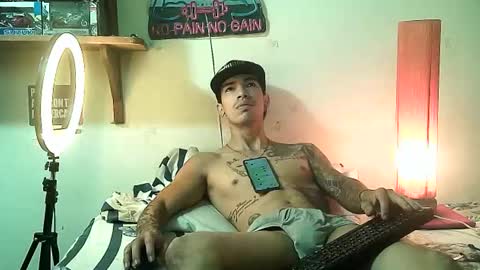 yeisoncastellanos1999 online show from 04.13.26