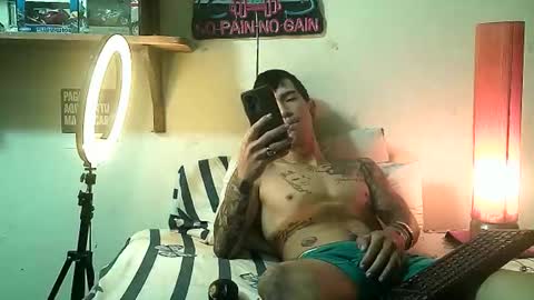 yeisoncastellanos1999 online show from 04.17.26