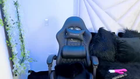 Yeli Amber online show from 02.20.26