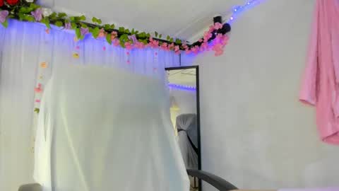 YELINA online show from 02.14.26