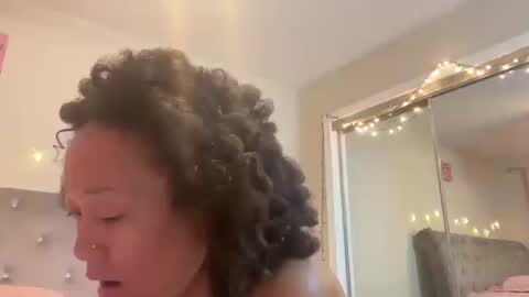 Yella Princess online show from 01.07.26