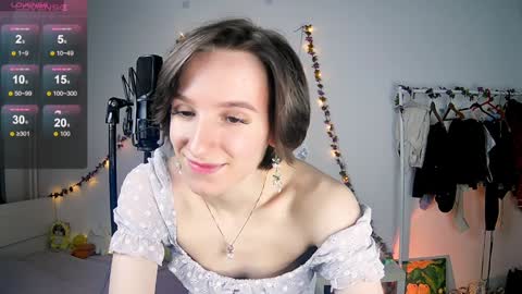 Snapshot of yellow_songbird chatting on 01.24.25 Liya online show from 01.24.25