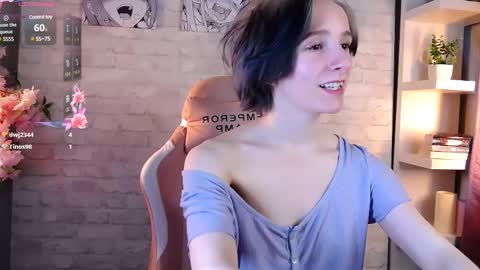 Snapshot of yellow_songbird chatting on 03.01.25 Liya online show from 03.01.25