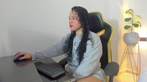 Y E R A  online show from 01.12.26