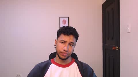 Snapshot of yerfon_s1 chatting on 12.24.24 Yeff ind. model online show from 12.24.24