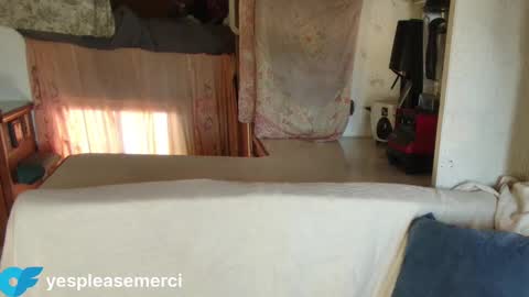 Snapshot of yespleasemerci chatting on 03.11.25 Brienne online show from 03.11.25