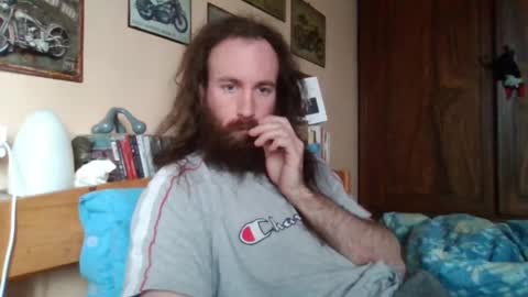 Snapshot of yeti_92 chatting on 12.14.24 yeti_92 online show from 12.14.24