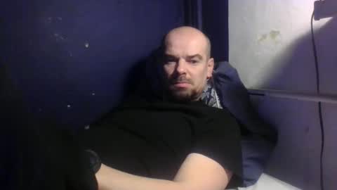 Snapshot of yewloo chatting on 02.13.25 yewloo online show from 02.13.25