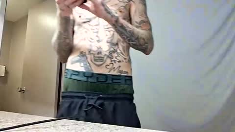 Snapshot of yfwb69xxx chatting on 10.16.25 yfwb69xxx online show from 10.16.25