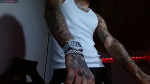 Snapshot of yio__cohen chatting on 10.15.25 yio cohen online show from 10.15.25