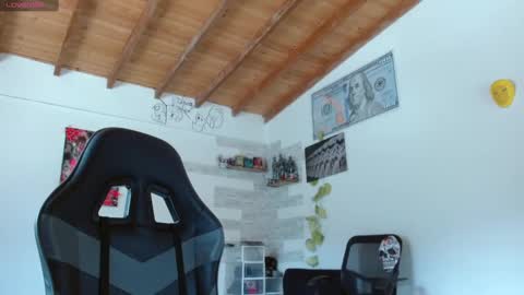 Snapshot of yio__cohen chatting on 11.06.25 yio cohen online show from 11.06.25