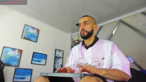 Yiyo online show from 01.21.25