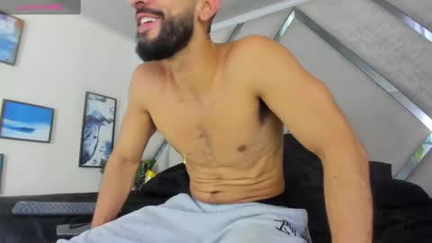 Yiyo online show from 01.28.25