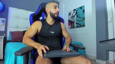 Yiyo online show from 09.25.25