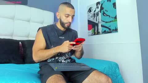 Yiyo online show from 10.07.25