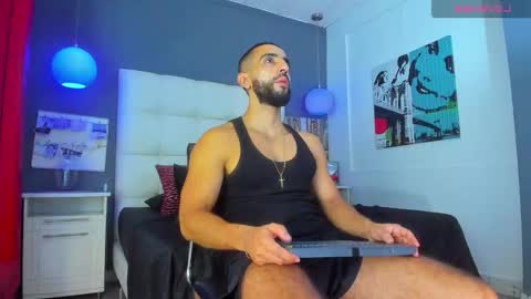 Yiyo online show from 11.18.25