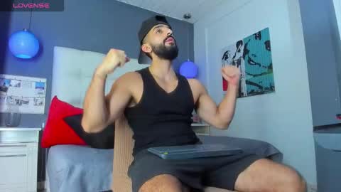 Yiyo online show from 02.14.26