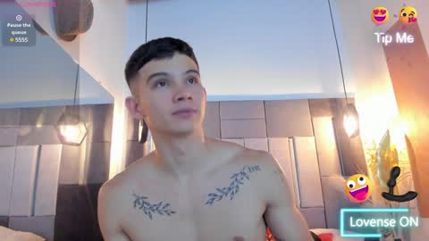 Snapshot of yizus_bonz chatting on 12.25.24 yizus_bonz online show from 12.25.24