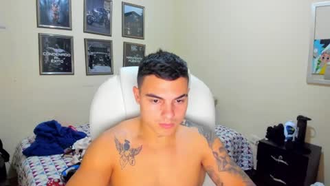 Snapshot of yker18 chatting on 12.23.24 yker online show from 12.23.24