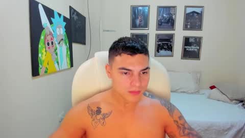 Snapshot of yker18 chatting on 01.11.25 yker online show from 01.11.25