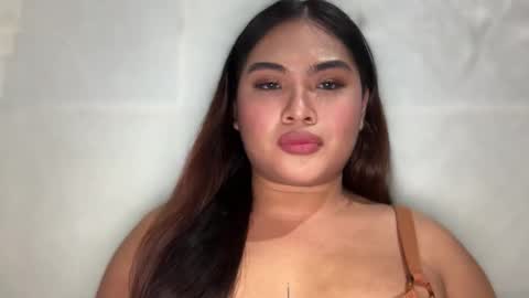 Snapshot of yllanahard chatting on 11.26.25 yllana love online show from 11.26.25