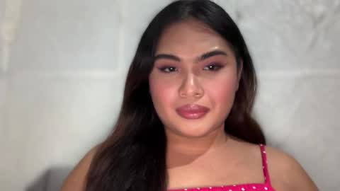 Snapshot of yllanahard chatting on 12.18.25 yllana love online show from 12.18.25