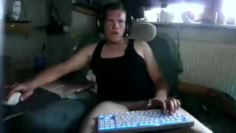ynghotgerman92 online show from 06.12.26