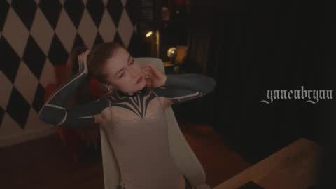 ynnenbrynn online show from 12.04.25