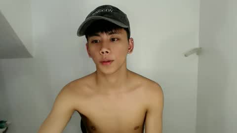 Snapshot of ynotyu chatting on 02.02.26 ynotyu online show from 02.02.26