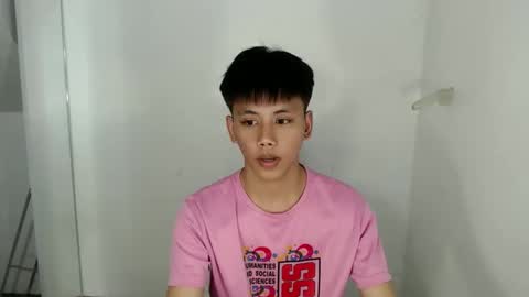 Snapshot of ynotyu chatting on 04.01.26 ynotyu online show from 04.01.26