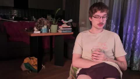 Max online show from 02.04.26