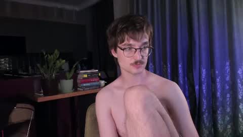 Max online show from 08.04.26