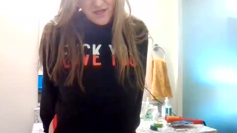 yogabuttttttt online show from 02.12.26