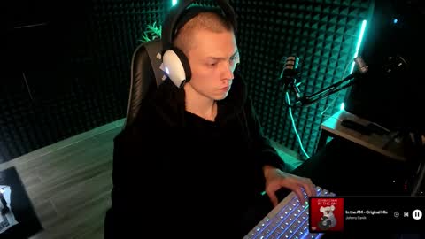 You can ask my name in pm online show from 12.05.25