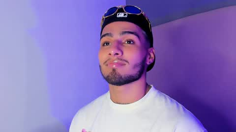 Yoi Olimpo online show from 12.21.24