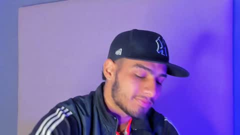 Yoi Olimpo online show from 01.15.25