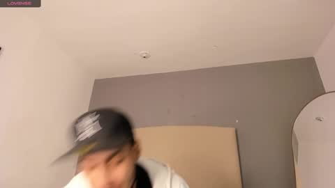 Yoi Olimpo online show from 01.21.25