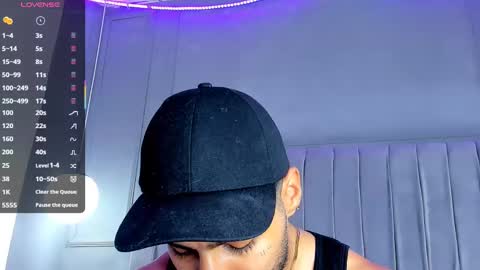 Yoi Olimpo online show from 02.22.25