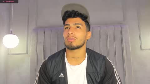 Yoi Olimpo online show from 02.28.25